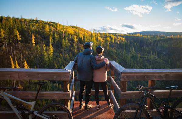 Where to See Golden Larches Near Kelowna, BC