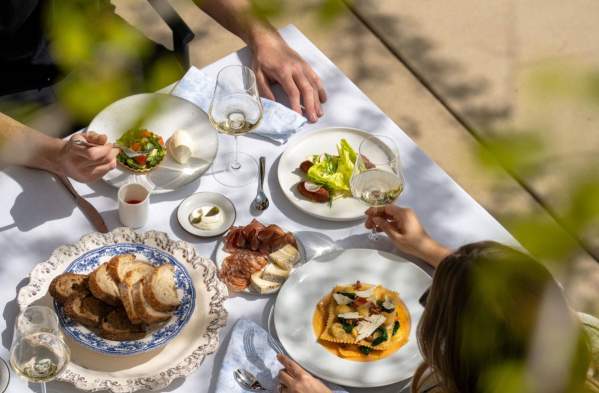 What to Eat in Kelowna & the Okanagan: Local Dishes You Must Try