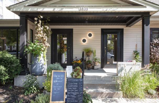 A Gallery-Filled Galavant Through Niagara