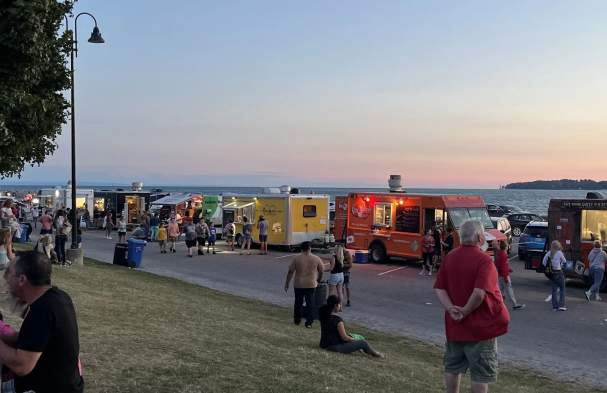 Crystal Beach Waterfront Supper Market