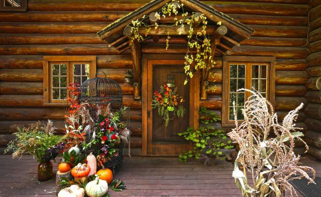 Cozy Fall Lodges & Cabins