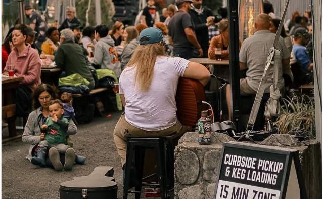 Live Music at Oakshire Public House