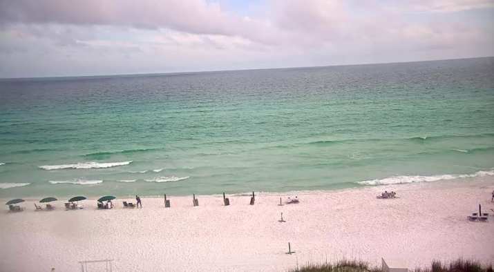 Currently in destin Florida on vacation, I'm fishing at the beach