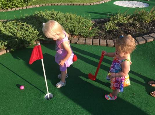 Lumberjack Pass Miniature Golf