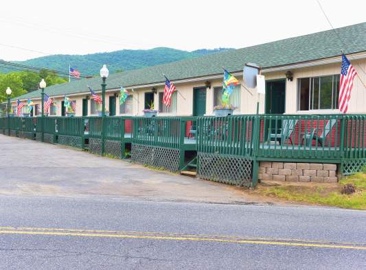 McEnaney's Lincoln Log Colony