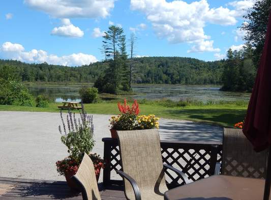 The Loon Restaurant & Tavern