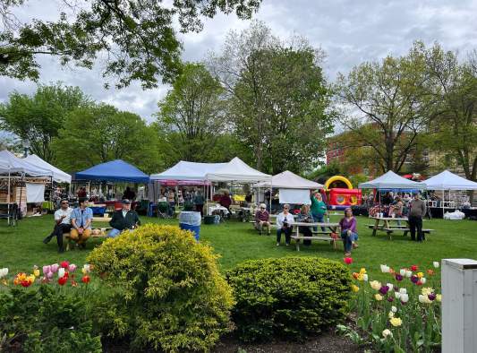 Arts, Crafts & Curiosities Faire
