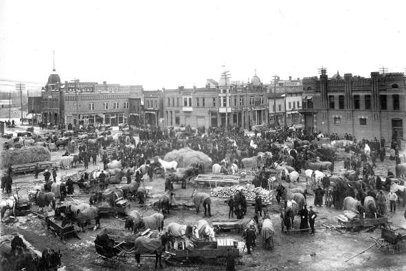 A view of the Public Square on Market Day, in early 1900 in the Stevens Point Area.