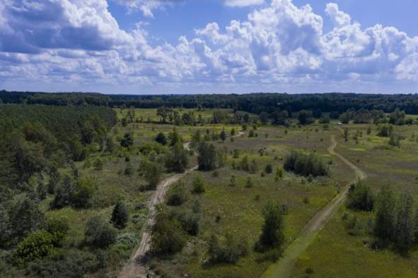 Shot from above of Standing Rocks park