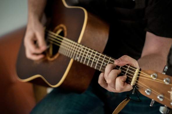Live Music: Steve Strasman