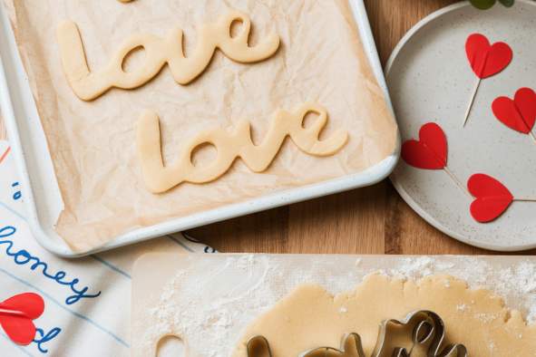 Bee My Valentine Cookie Decorating Class