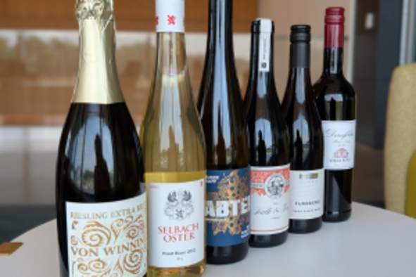 Pour + Explore Wine Dinner | Wunderlust