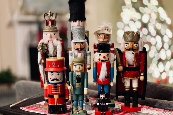 Let's Paint Nutcrackers!