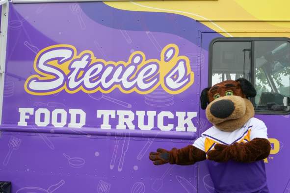 Food Truck: UWSP Stevie's