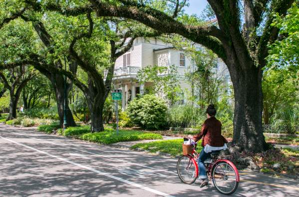 Esplanade Avenue - Esplanade Ridge