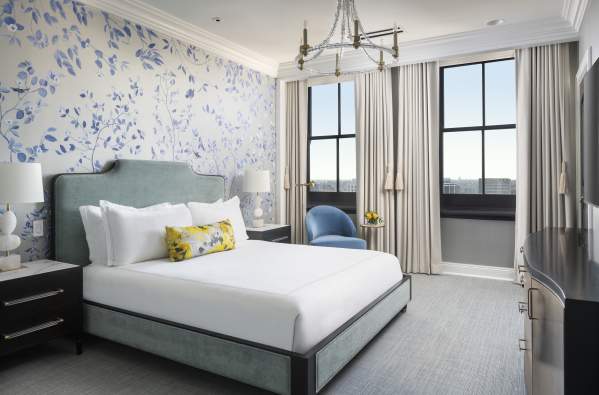 Ritz-Carlton Room