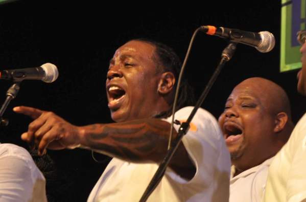 Tyronne Foster & The Arc Singers
