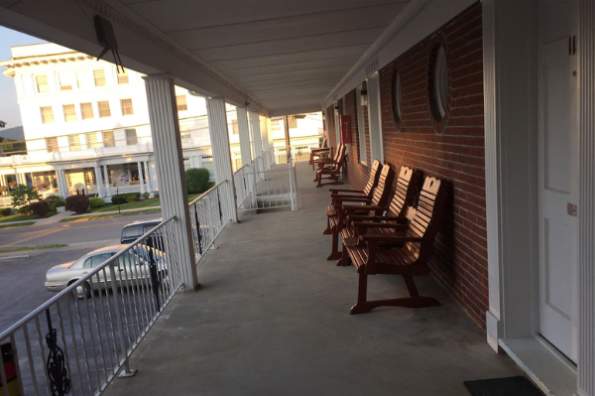 Motel Town House