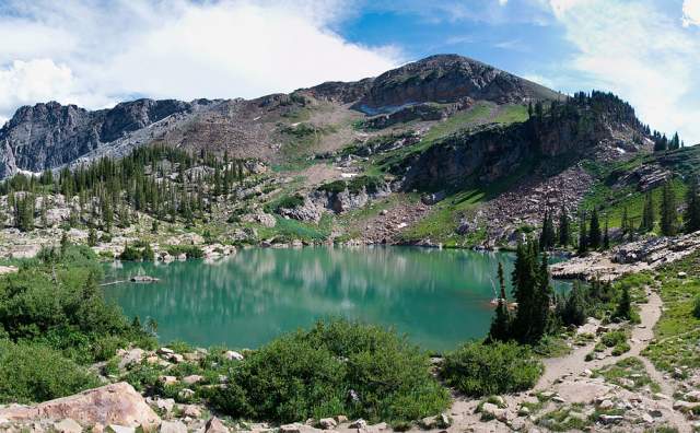 Cecret Lake