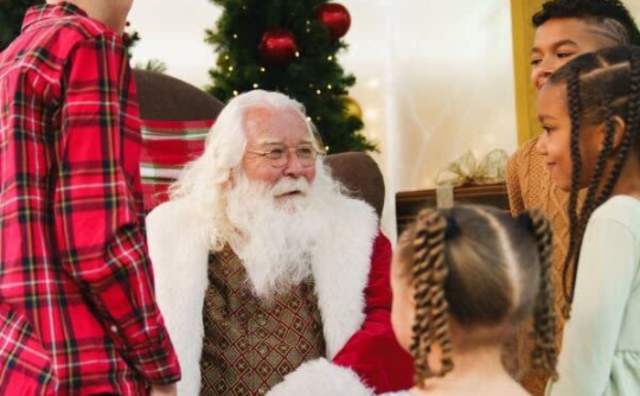 Breakfast with Santa at City Creek