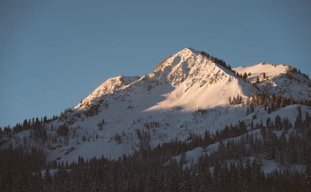Milly Peak offers stunning views and skiers the opportunity to take Milly Lift to the Lone Pine trail.