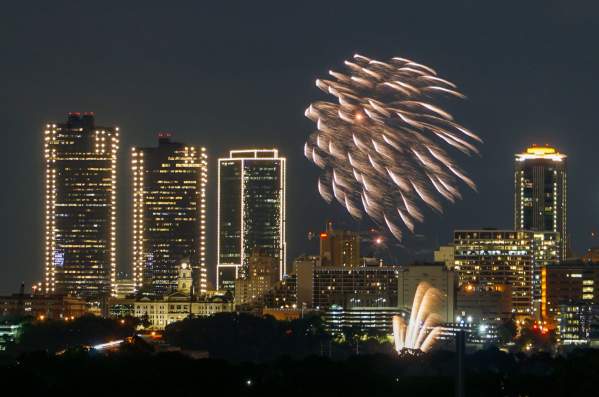 fireworks skyline