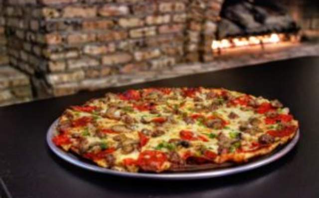 Discover Kalamazoo | Jac's Cekola's Pizza