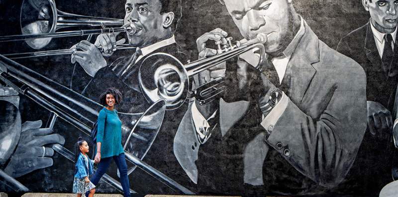 The Indiana Avenue Jazz Masters mural by Pamela Bliss
