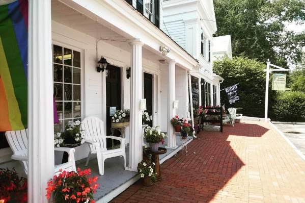 The 6 Best Vintage Shopping Day Trips in Central MA
