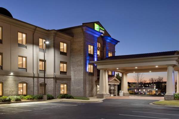 Holiday Inn Express & Suites Opelika