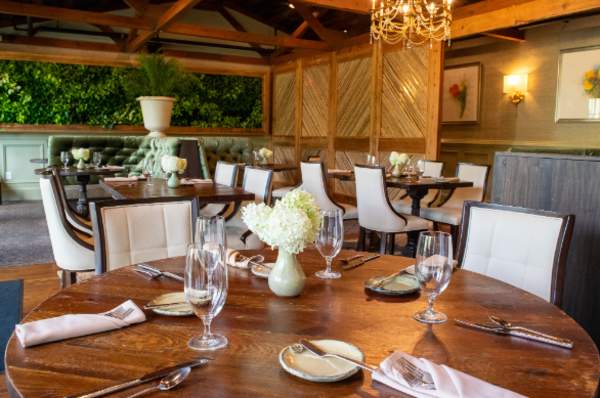 Botanic Evergreen Room