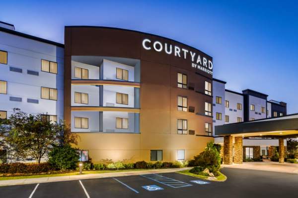 The Courtyard By Marriott