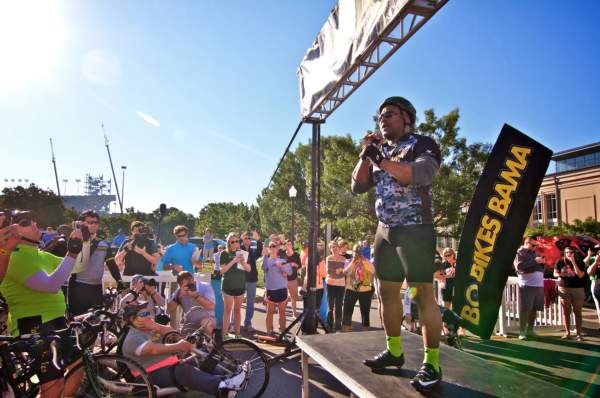 Bo Jackson speaking at Bo Bikes Bama charity bike ride