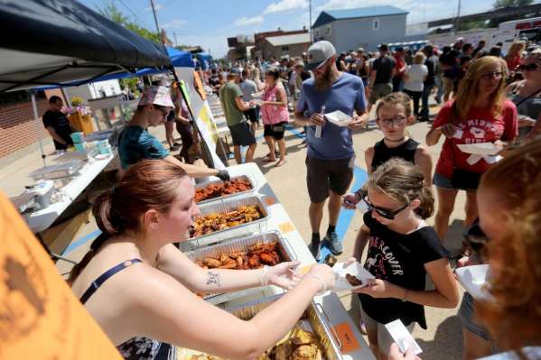 East Dubuque Wingfest