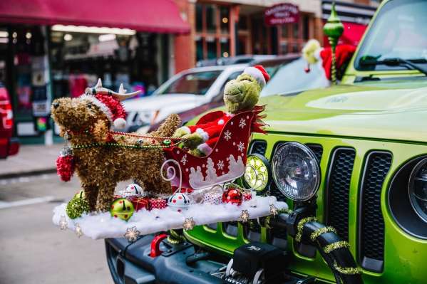 Galena's Holiday Kick off: Galena's Jeep Jingle!