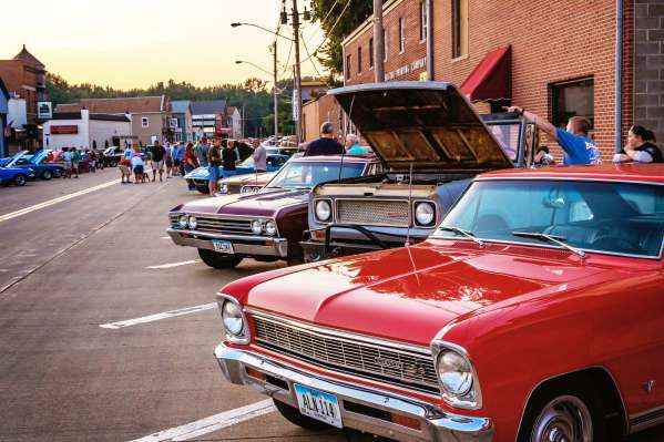 East Dubuque's Cruisin' Thursdays