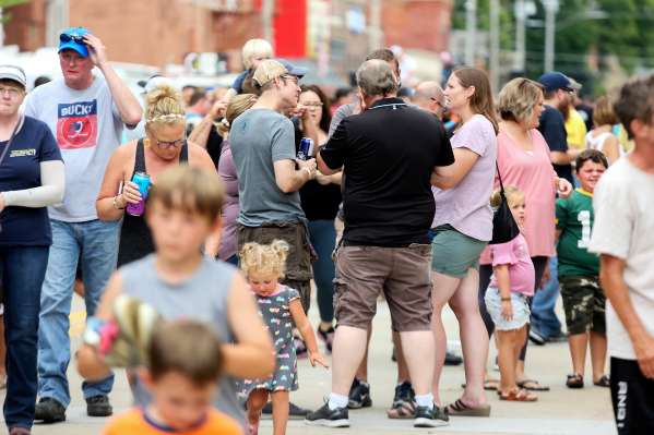 East Dubuque Wingfest XX