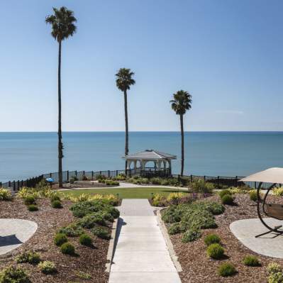 cliffside gazebo at Shore Cliff Hotel in Pismo Beach