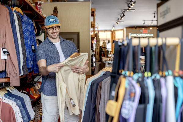 Jackson County Holiday Gift Guide: Local Gift Cards to Support Small Businesses All Season