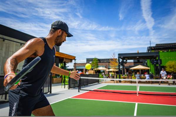 outdoor pickleball