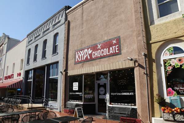 Kyya Chocolate
