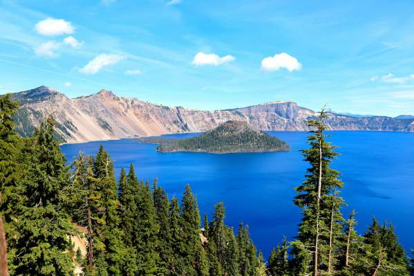 Crater Lake Adventure by Best Oregon Tours