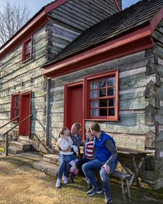 DNI Gallery - UAFP Family outside house