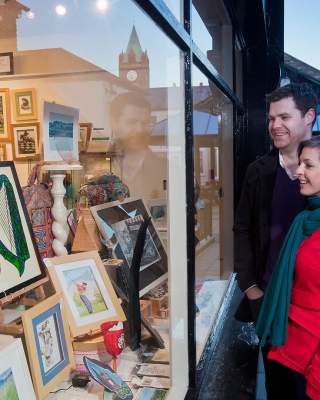 Shopping Couple Store