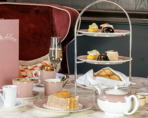 A Sophisticated Afternoon Tea Served With a Slice of Jewellery