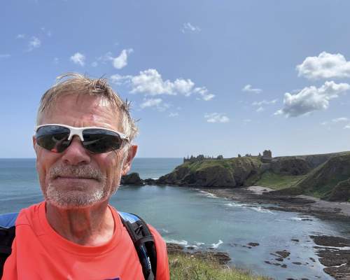 66-Year-Old Retired Banker Runs 200 Marathons in 200 Days
