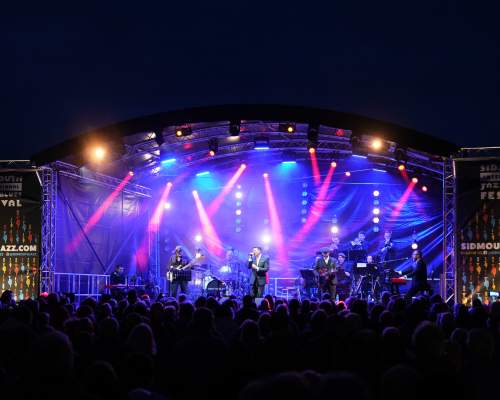 stage and perfomers at Jazz and blues fest sidmouth