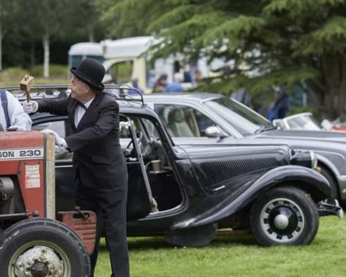 Vintage Weekend at RHS Rosemoor: classic cars, 50s music, dancing, games & retro shopping!