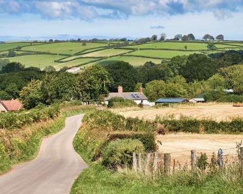 Downsizing Before You Head to Devon: A Practical Checklist