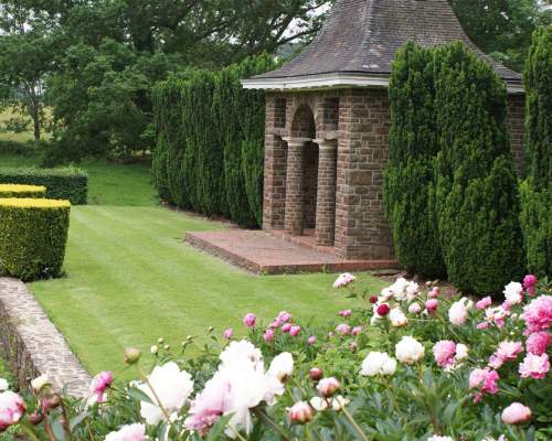 Tapeley Park